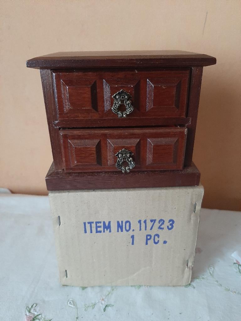 Vintage juwelenkistje fijn hout, Taiwan, Ophalen, Huis en Inrichting
