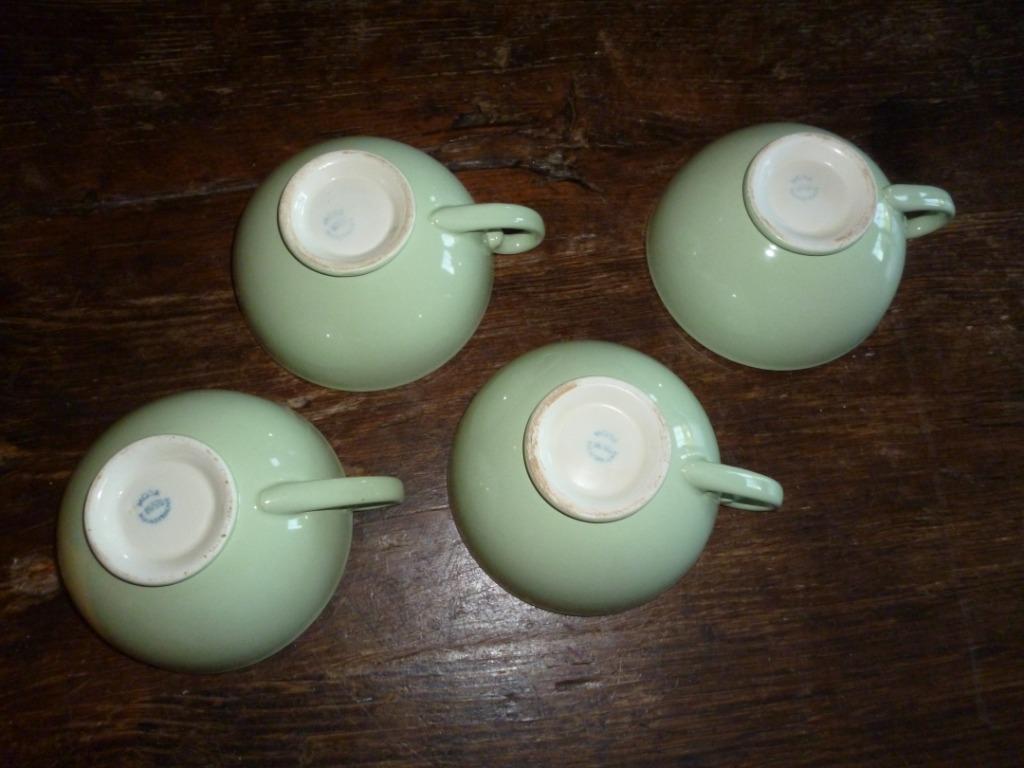 4 oude tassen MOSA Maastricht oud servies pastel groen, Antiek en Kunst, Antiek | Servies los, Ophalen of Verzenden