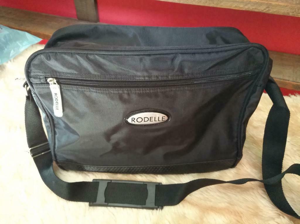 Sac  Rodelle noir à bandouillere multiusage +/- 35 x 25×15, Enlèvement, Comme neuf, Sac à bandoulière