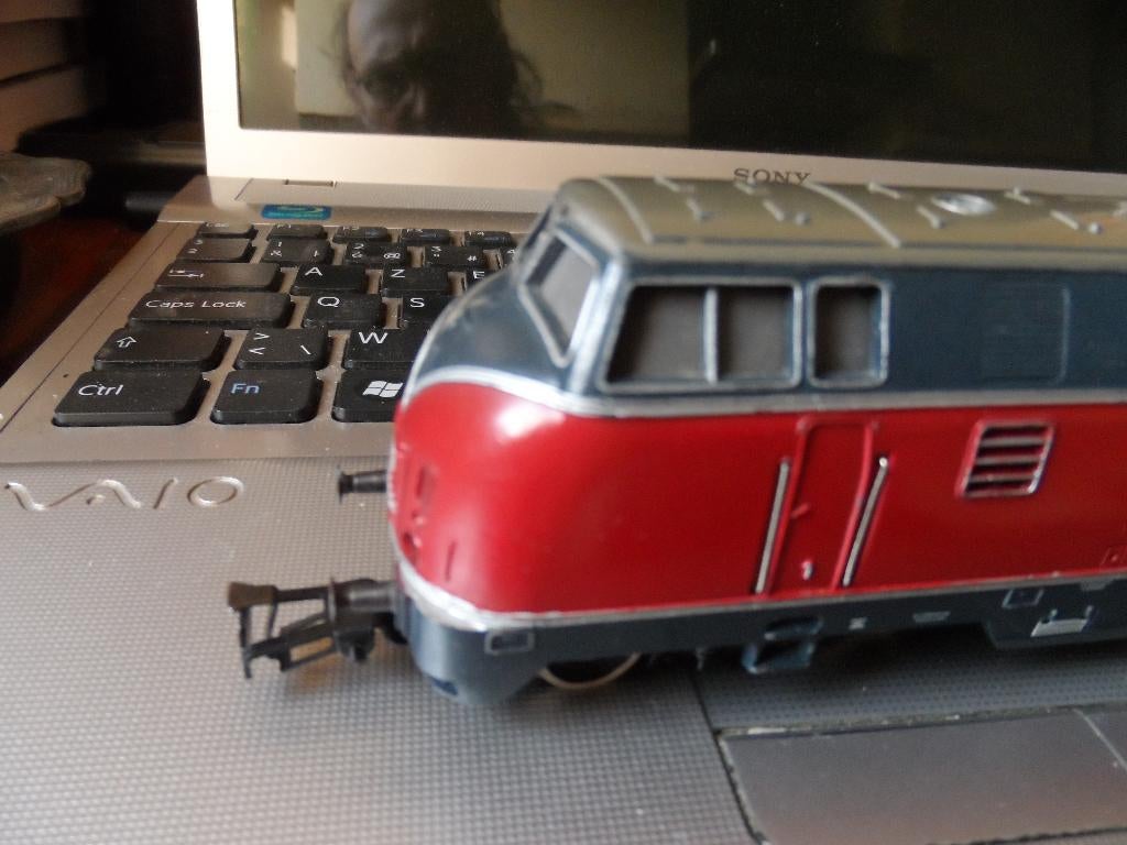 Märklin 3021 - Locomotive diesel - V 200 060 - Bon état, Hobby & Loisirs créatifs, Analogique, Enlèvement ou Envoi, Utilisé, Locomotive
