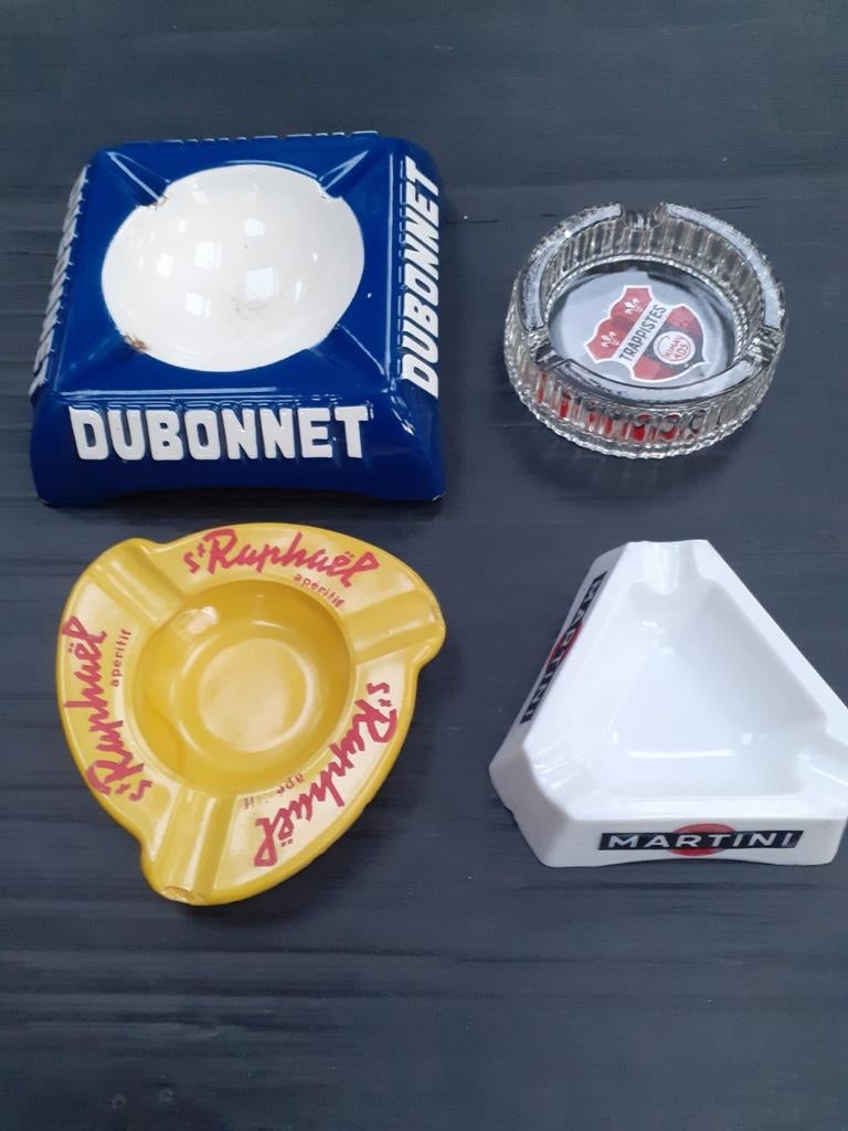 Antieke asbakken in 1 lot., Antiek en Kunst, Curiosa en Brocante, Ophalen of Verzenden