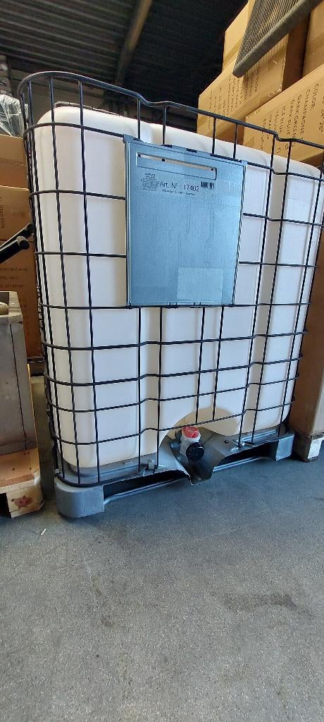 ibc watertank kunstof opslag tank watertank in kooi, Ophalen of Verzenden, Zo goed als nieuw