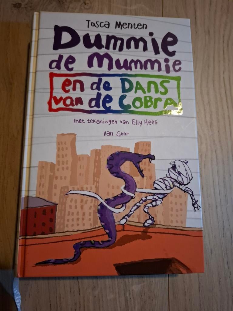Tosca Menten - Dummie de mummie en de dans van de cobra, Ophalen of Verzenden, Tosca Menten