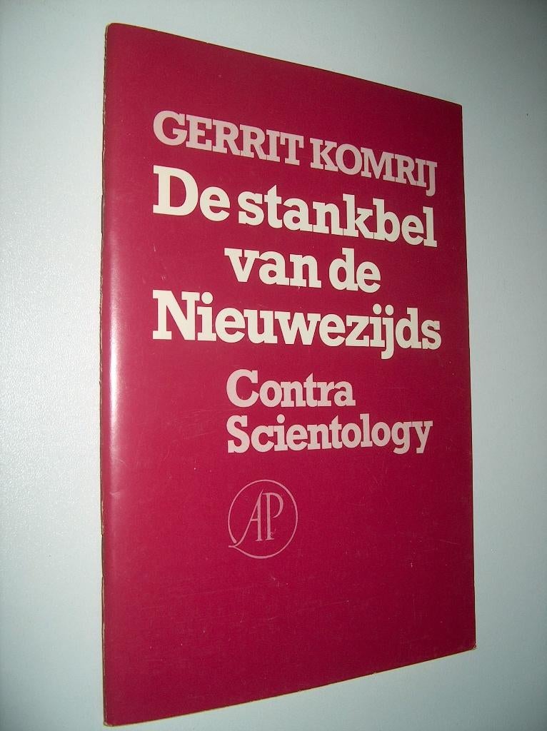 Gerrit Komrij - De stankbel van de Nieuwezijds (Scientology), Gerrit Komrij, Ophalen of Verzenden, Zo goed als nieuw, Nederland