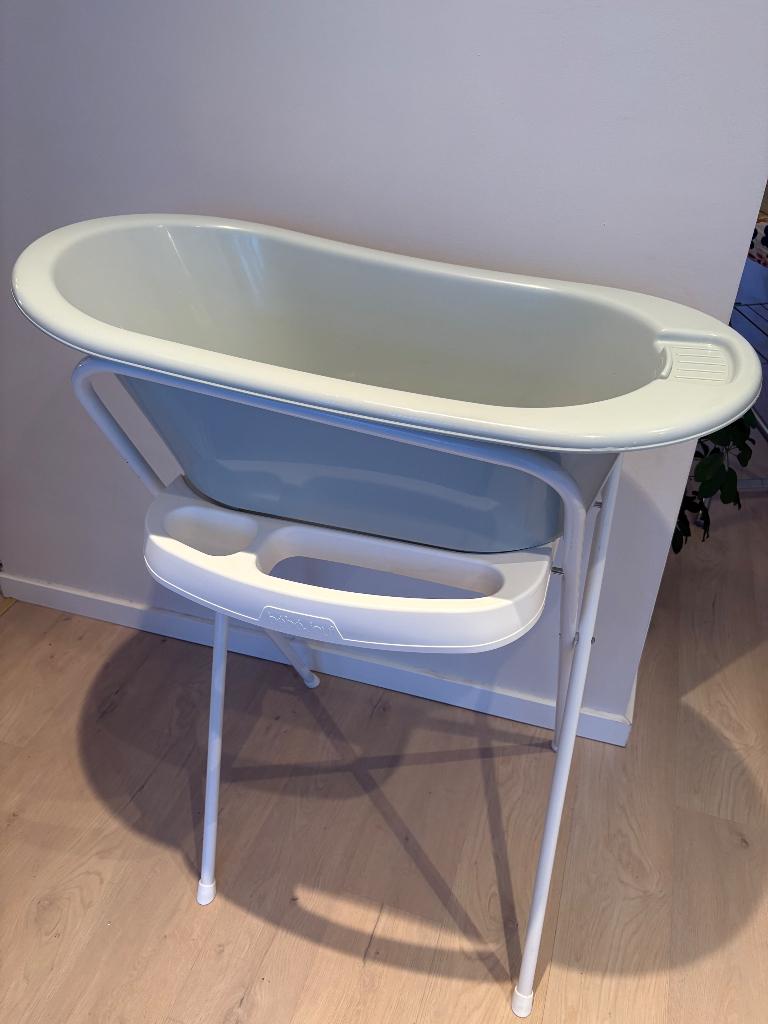 Babybadje, badstaander bébé-jou en badinzet Luma, Ophalen, Zo goed als nieuw, Badje, Bébé-jou