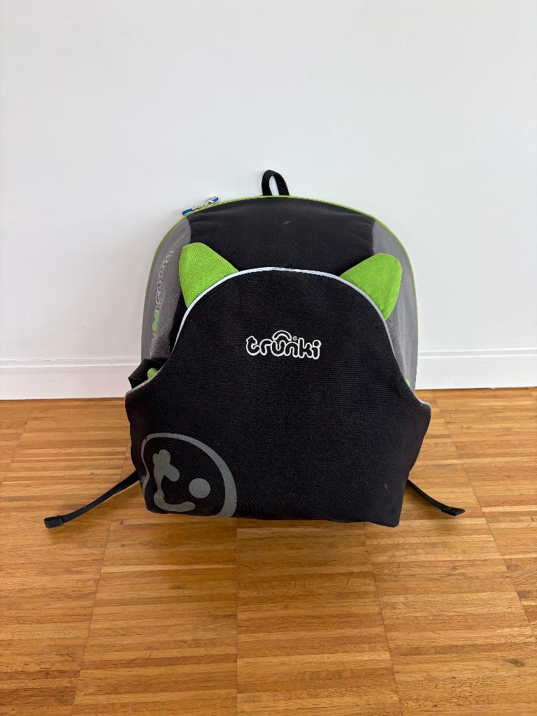 Siege auto - Trunki BoostAPak, Enfants & Bébés, Sièges auto, Comme neuf, Autres marques, 0 à 10 kg, Ceinture de sécurité, Dossier amovible