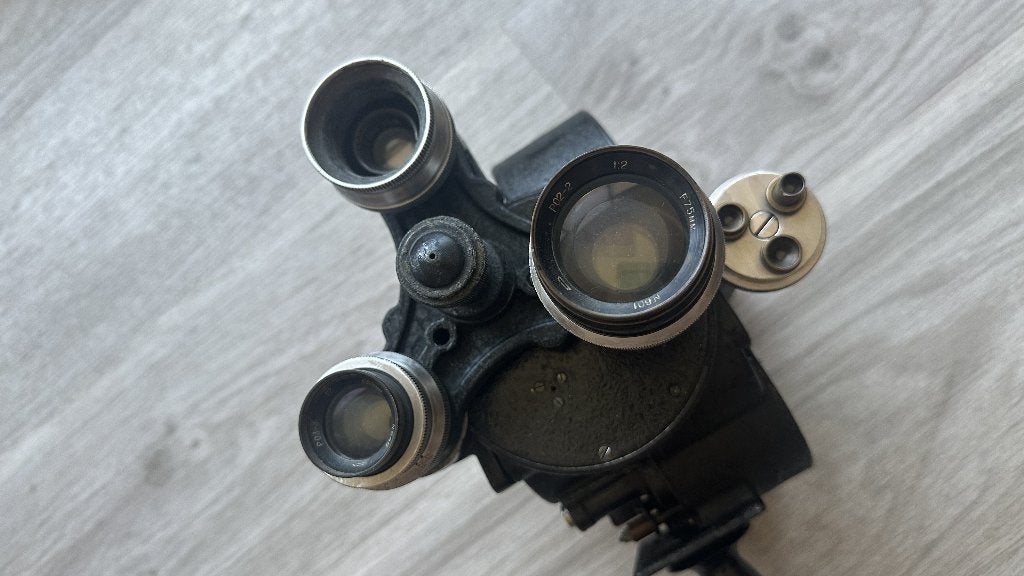 Uitstekende 35 mm Sovjetcamera KINAP AKS-1 - 480€, Verzamelen, Ophalen, 1940 tot 1960, Filmcamera