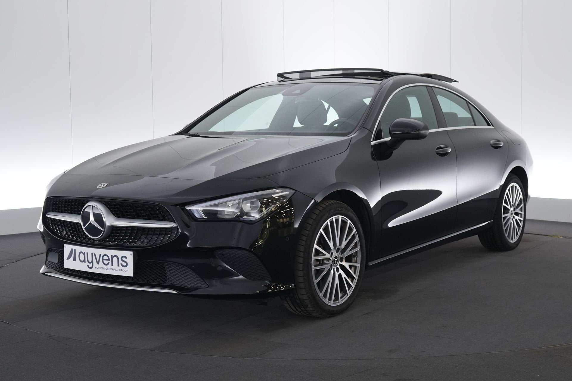 (2CFU081) MERCEDES-BENZ CLA, Auto's, Gebruikt, Euro 6, Parkeersensor, Zwart