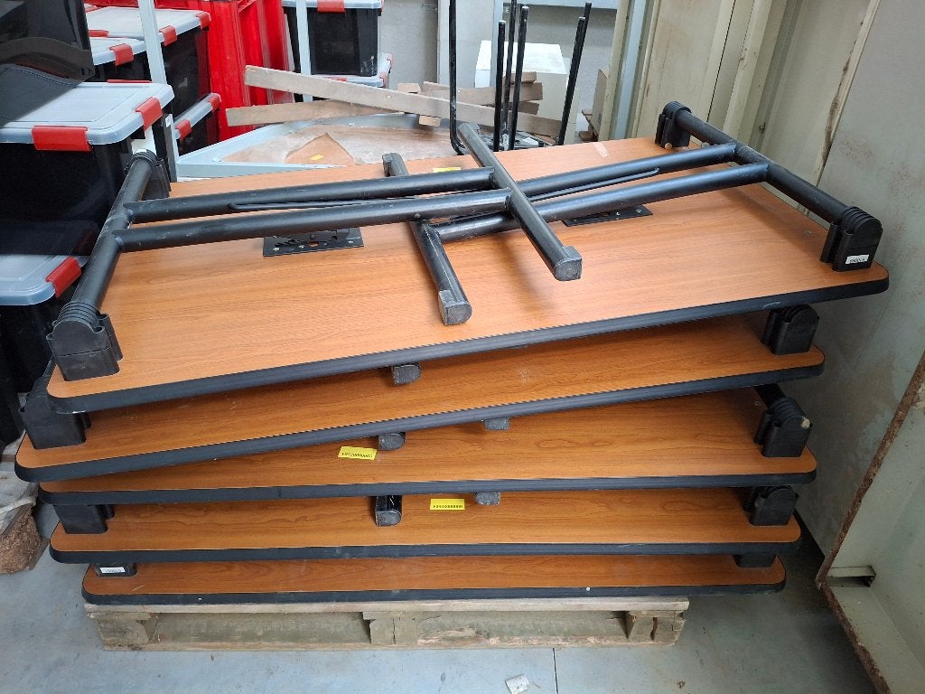 Kwalitatieve klaptafels met houten blad + metalen onderstel, Huis en Inrichting, Tafels | Sidetables, Ophalen, Gebruikt, 100 tot 150 cm
