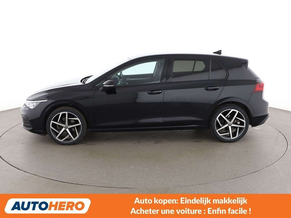 Volkswagen Golf 1.5 eTSI ACT Life (bj 2020, automaat), Auto's, Alcantara, Zwart, 5 deurs, Golf