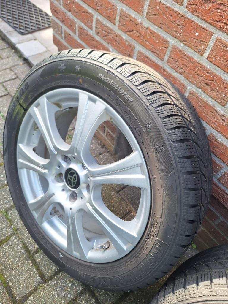 Toyota velgen met winterbanden.4x., Auto-onderdelen, Ophalen