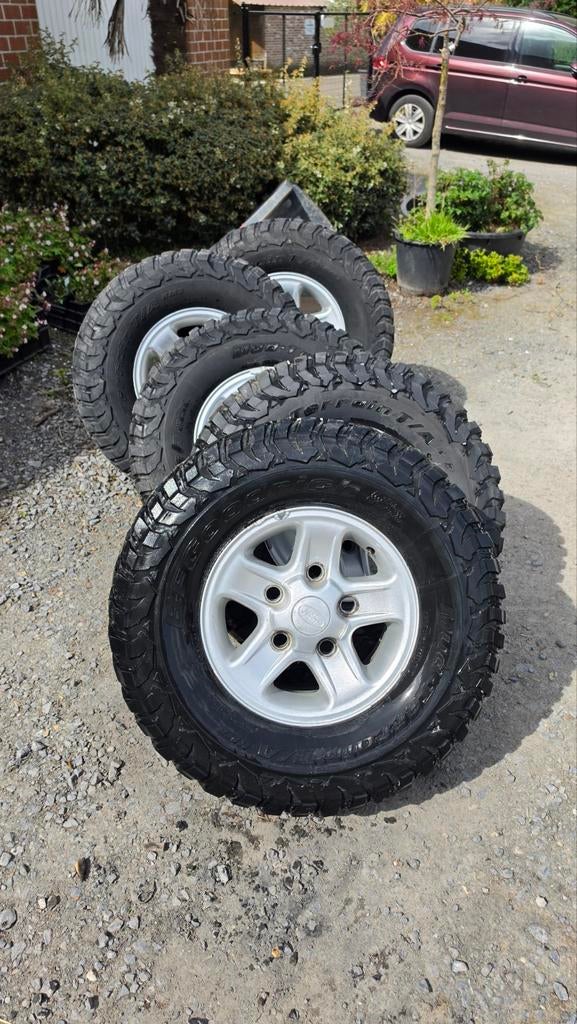 Bf goodrich 285/75/16 met boost velg, Auto-onderdelen, Ophalen, Band(en)
