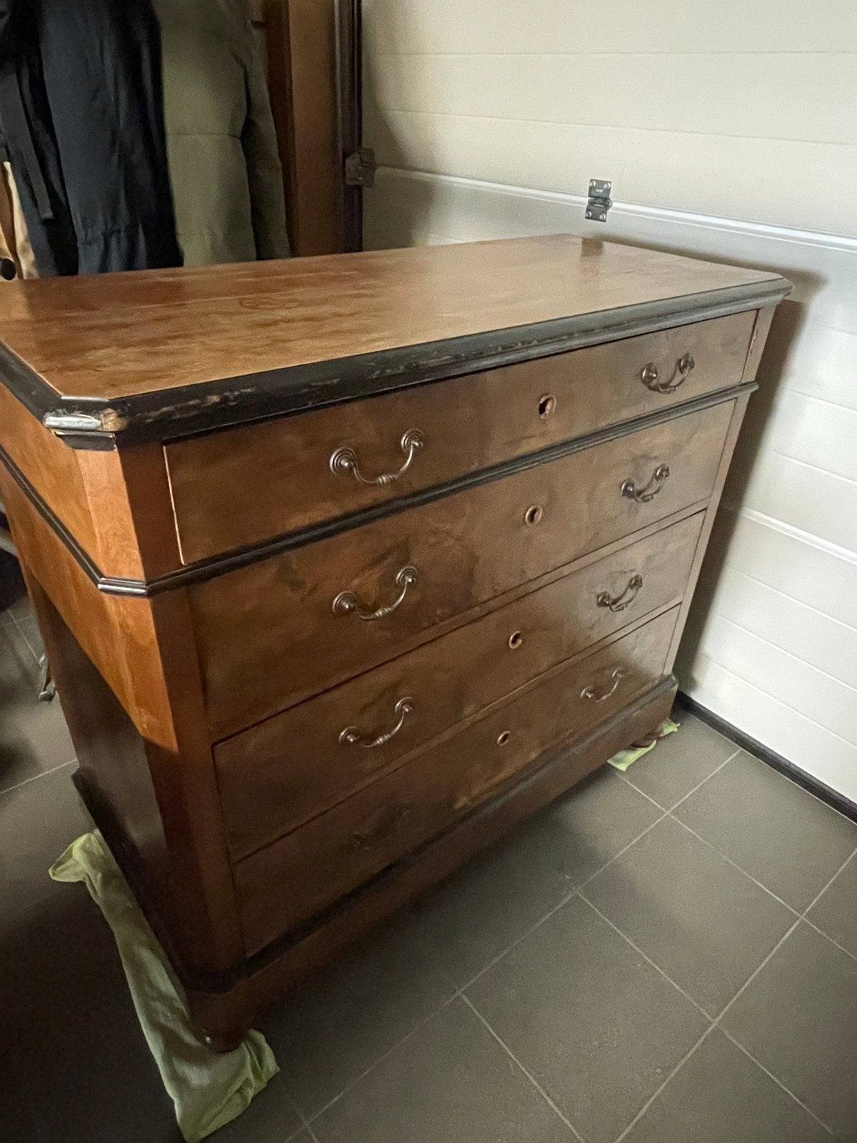 Armoire, 3 ou 4 tiroirs, 100 à 150 cm, Enlèvement, Utilisé