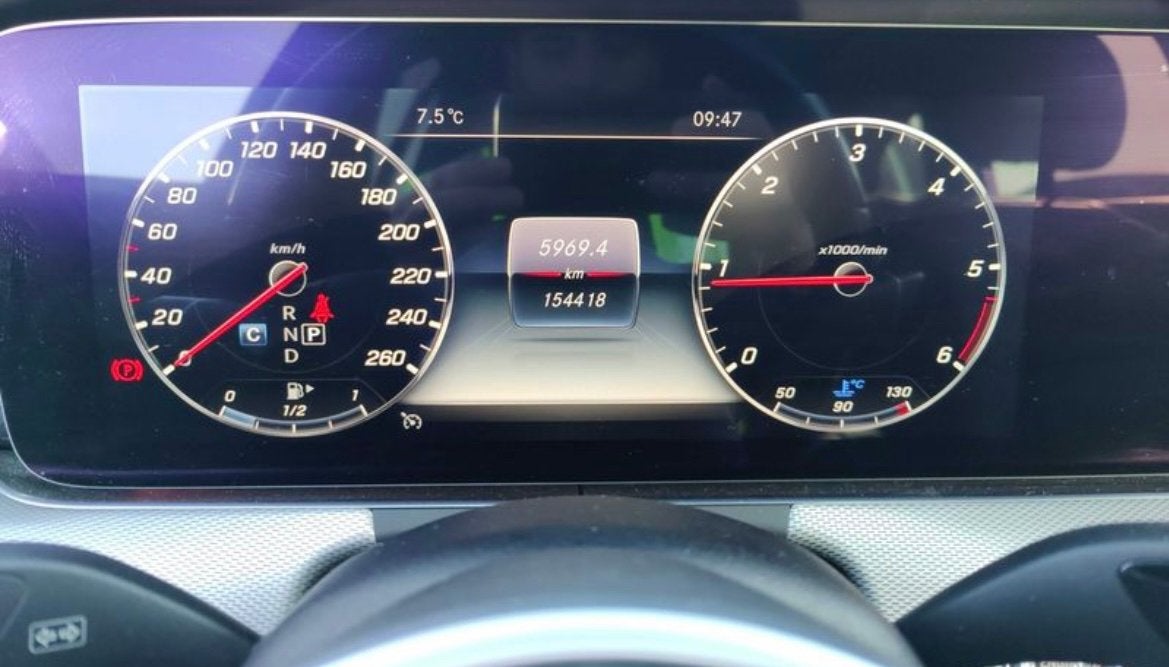 2020 Mercedes E200d T - AVANTGARDE - WideScreen - 20 INCH, Auto's, Automaat, Stof, Euro 6, Lichtsensor