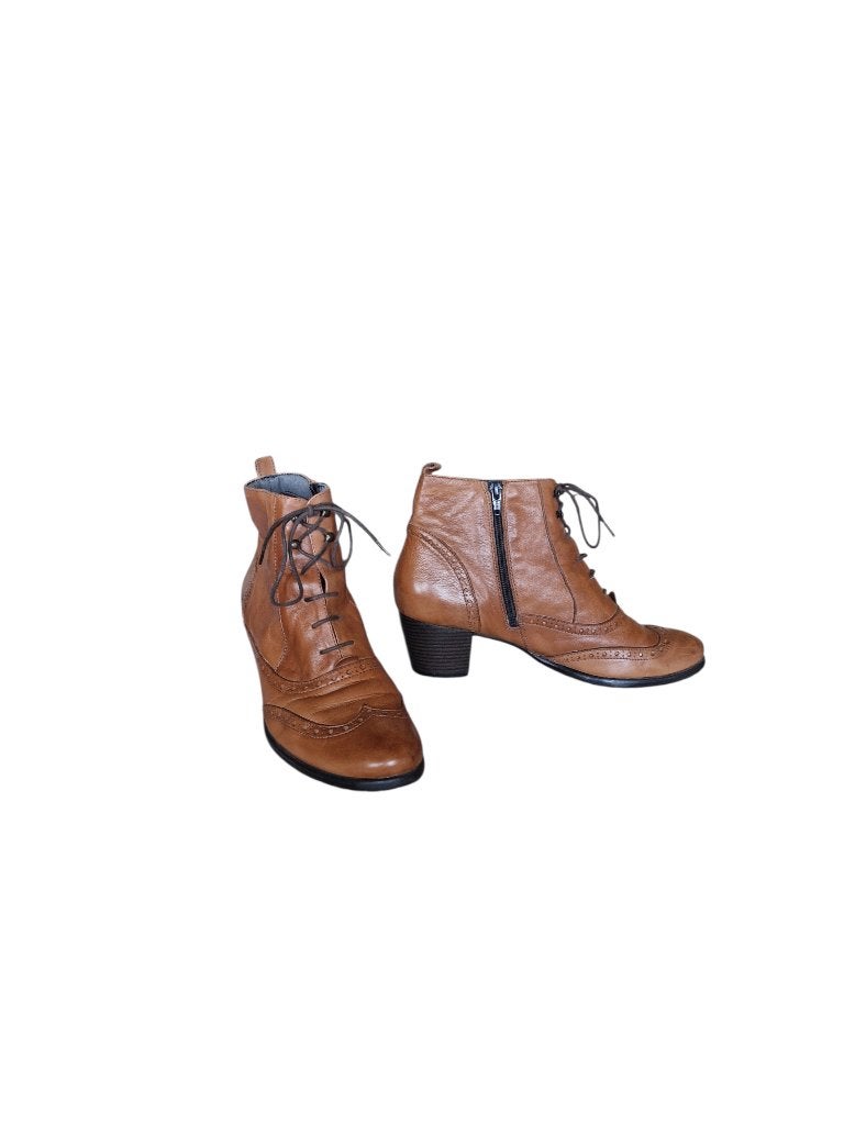 Laarzen met hoge hak van het merk Miavia maat 41 kleur camel, Bruin, Mia Via, Lage of Enkellaarzen, Ophalen of Verzenden