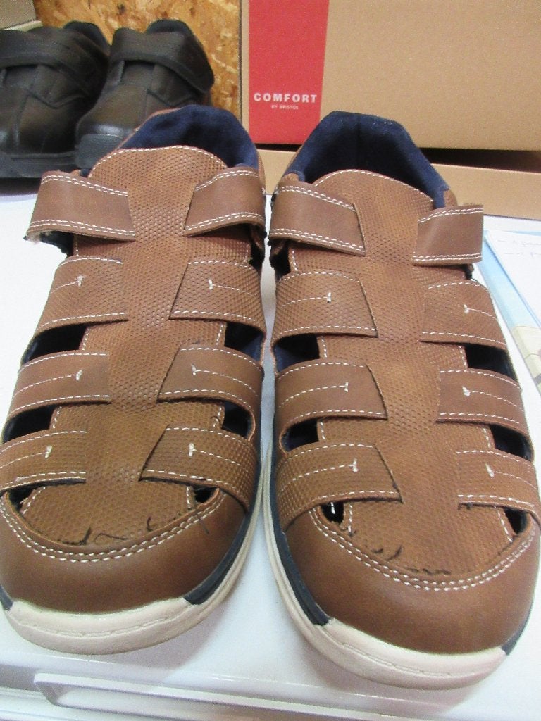 1 paar bruine halfgesloten sandalen heren 43, Ophalen, Nieuw, Sandalen