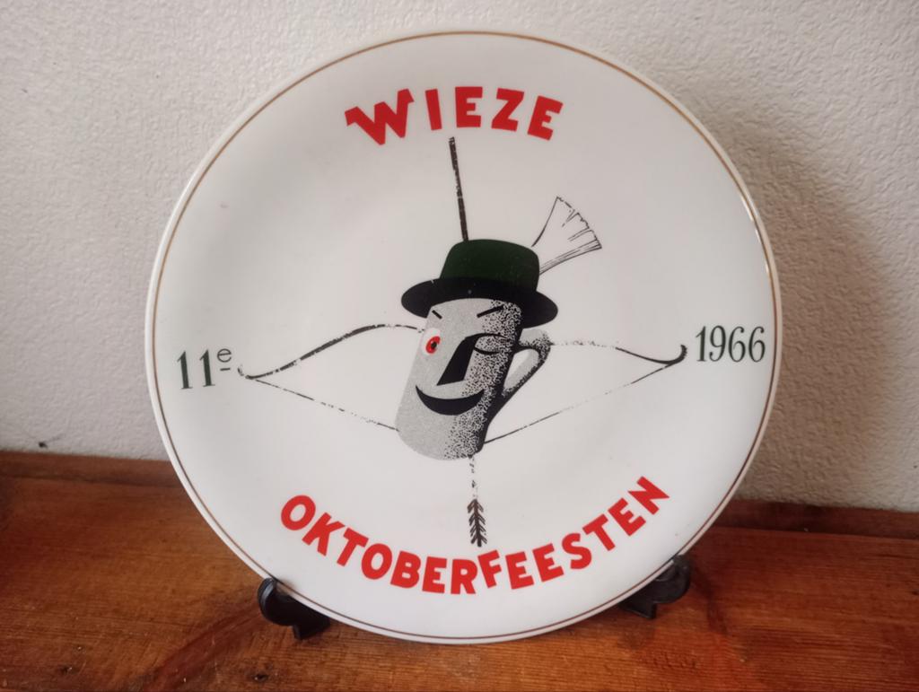Brasserie bière assiette Oktoberfesteen 1966 Wieze, Collections, Enlèvement ou Envoi