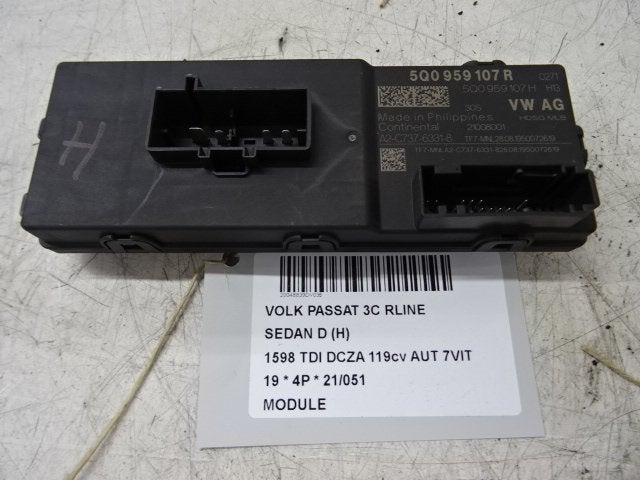 COMPUTER Volkswagen Passat (3G2) (5Q0959107R), Gebruikt, Volkswagen, Volkswagen AG, Kundenbetreuung@volkswagen.de