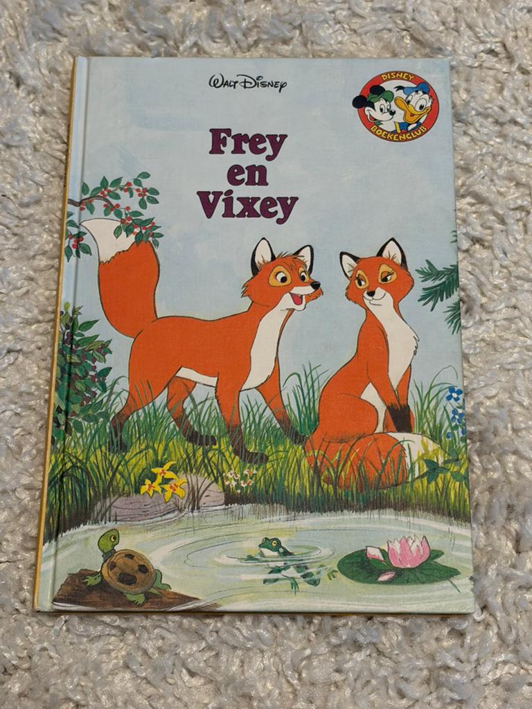Disney boekenclub - Frey en Vixey, Boeken, Ophalen of Verzenden, Gelezen, Jongen of Meisje, Fictie algemeen