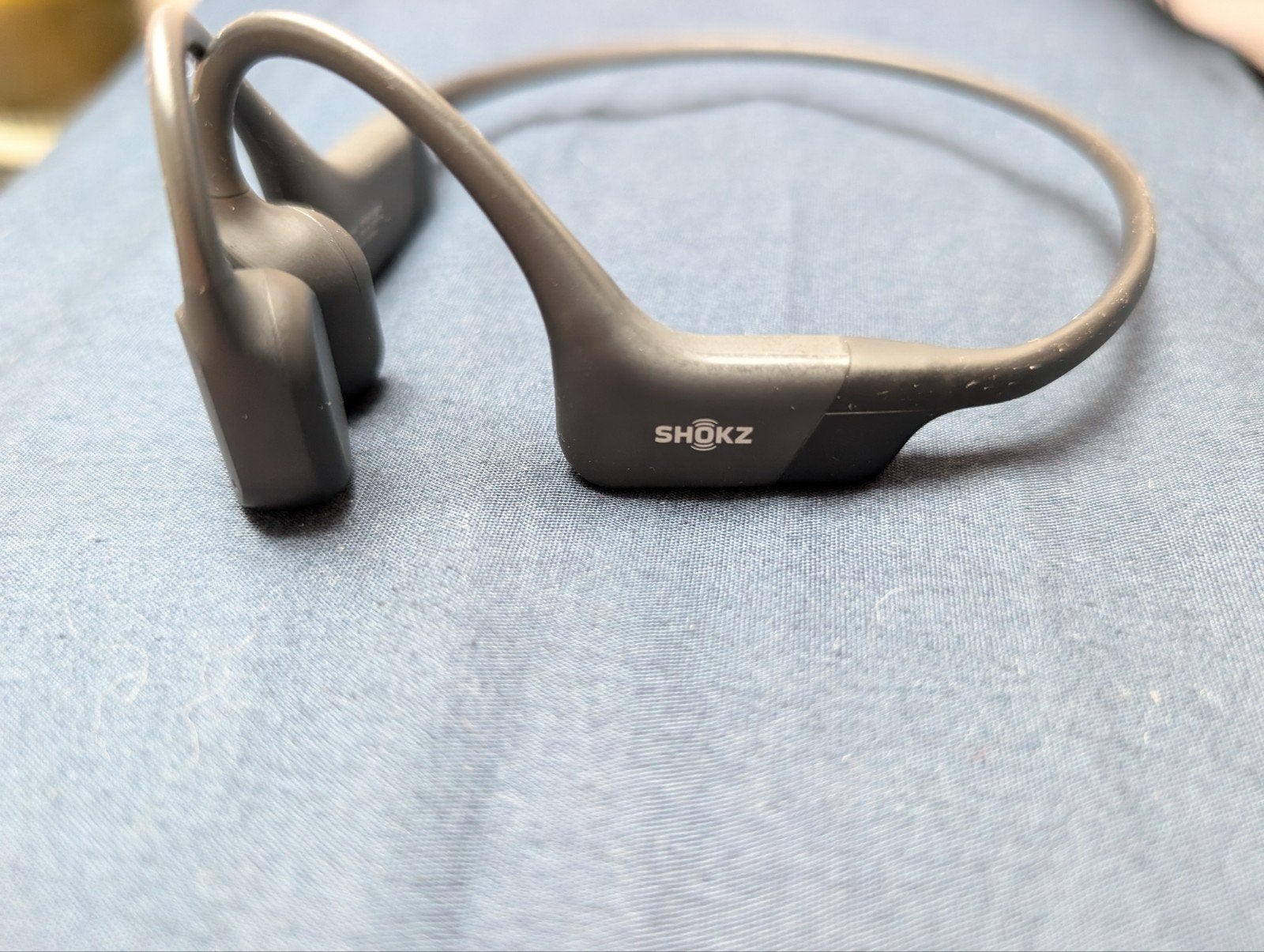 Shokz OpenRun (écouteurs à conduction osseuse), Enlèvement ou Envoi
