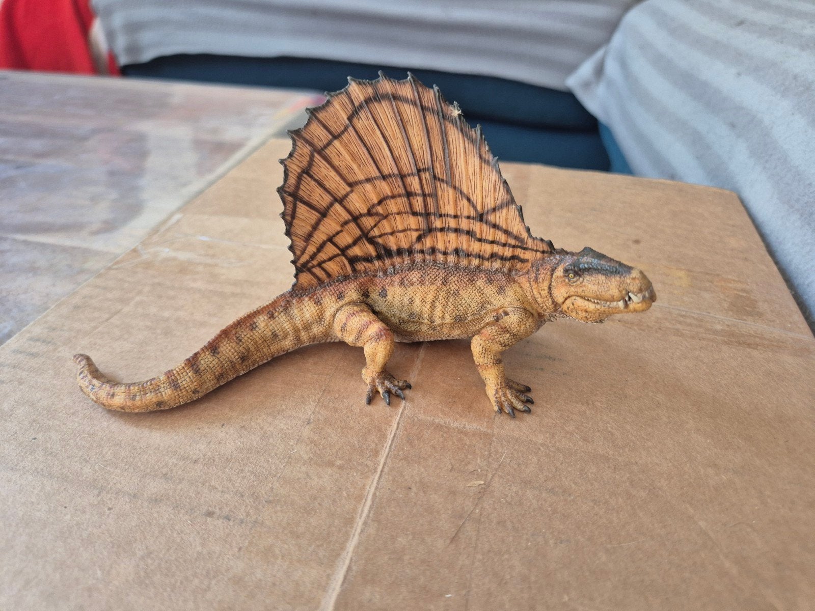 papo dinosaurus, Verzenden