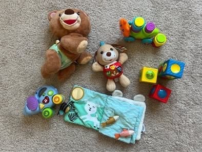 Bundel babyspeelgoed, Kinderen en Baby's, Ophalen, Zo goed als nieuw, 6 maanden tot 2 jaar