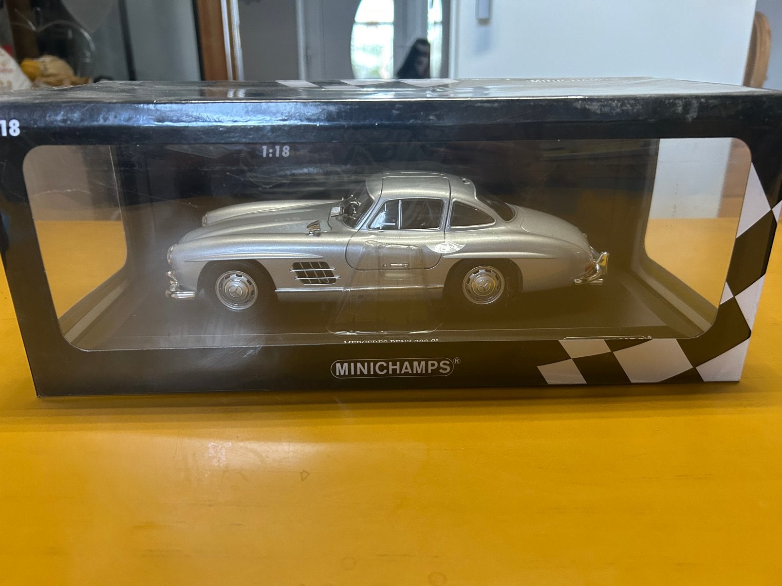 Mercedes 300 sl minichamps, Enlèvement, Comme neuf, MiniChamps