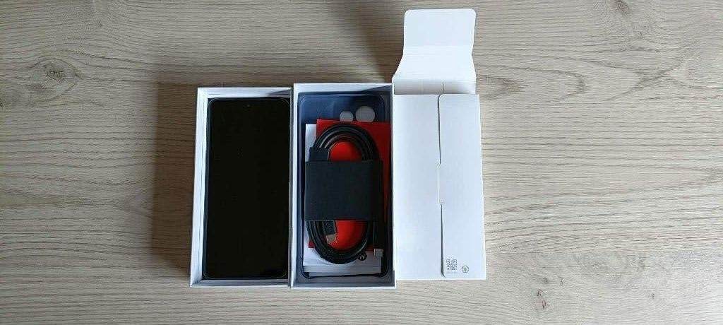 Motorola Edge 60 Neo 8/256 GB Grijs, Télécoms, Neuf, Classique ou Candybar, Autres couleurs, 6 mégapixels ou plus