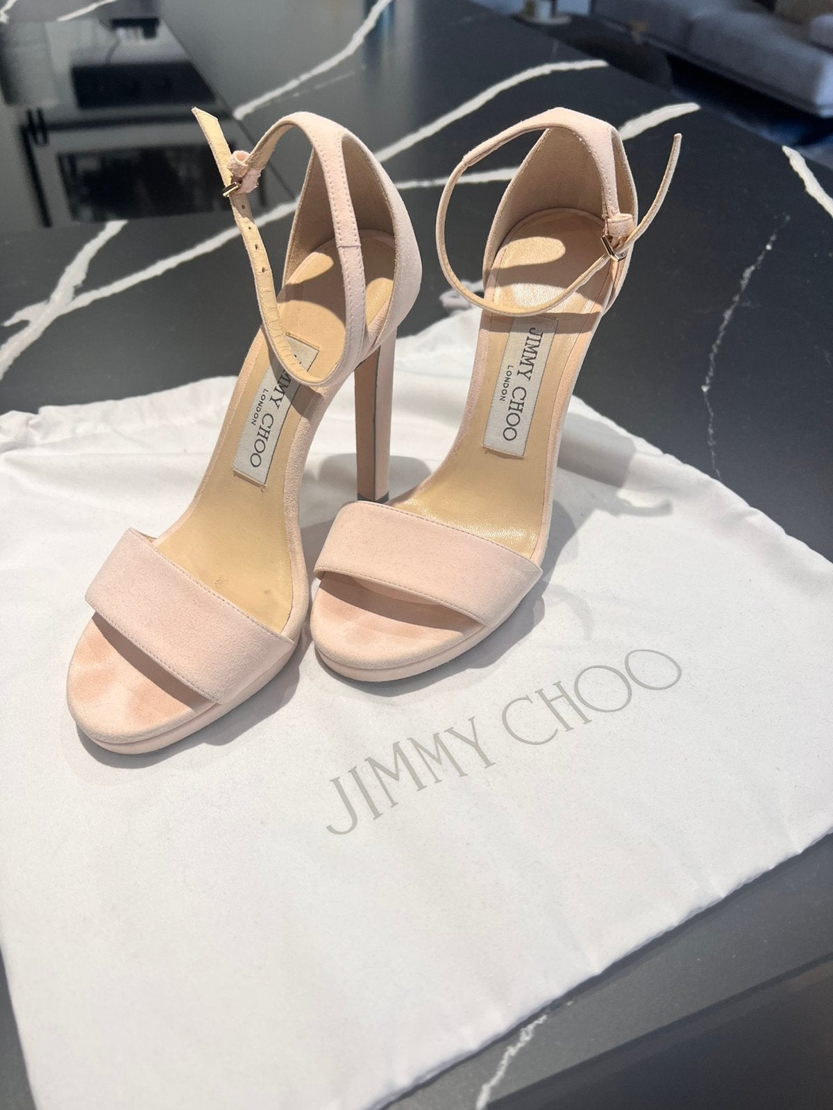 Jimmy Choo hakken maat 35, Kleding | Dames, Pumps, Ophalen of Verzenden, Zo goed als nieuw, Roze