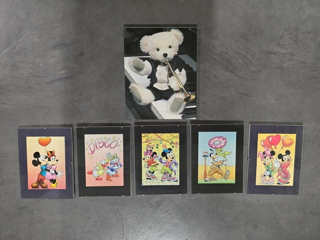 Glazen muur kadertjes met Walt-Disney en beer prentjes, Ophalen, Zo goed als nieuw, Wanddecoratie