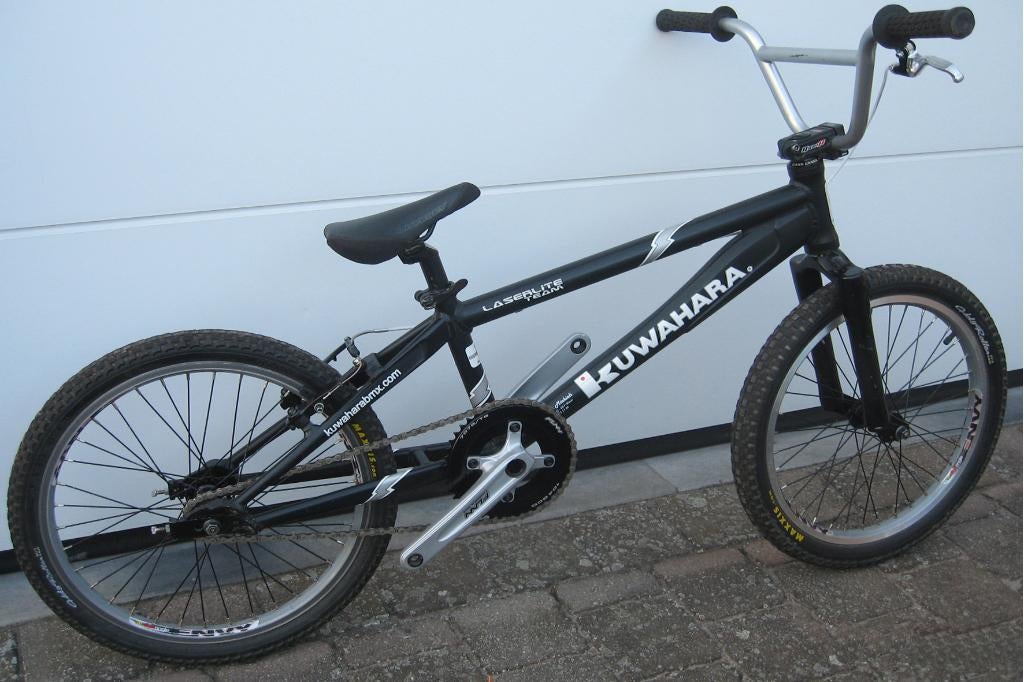 RACE BMX KUWAHARA LASERLITE PRO TEAM, Fietsen en Brommers, Ophalen, Zo goed als nieuw, Aluminium