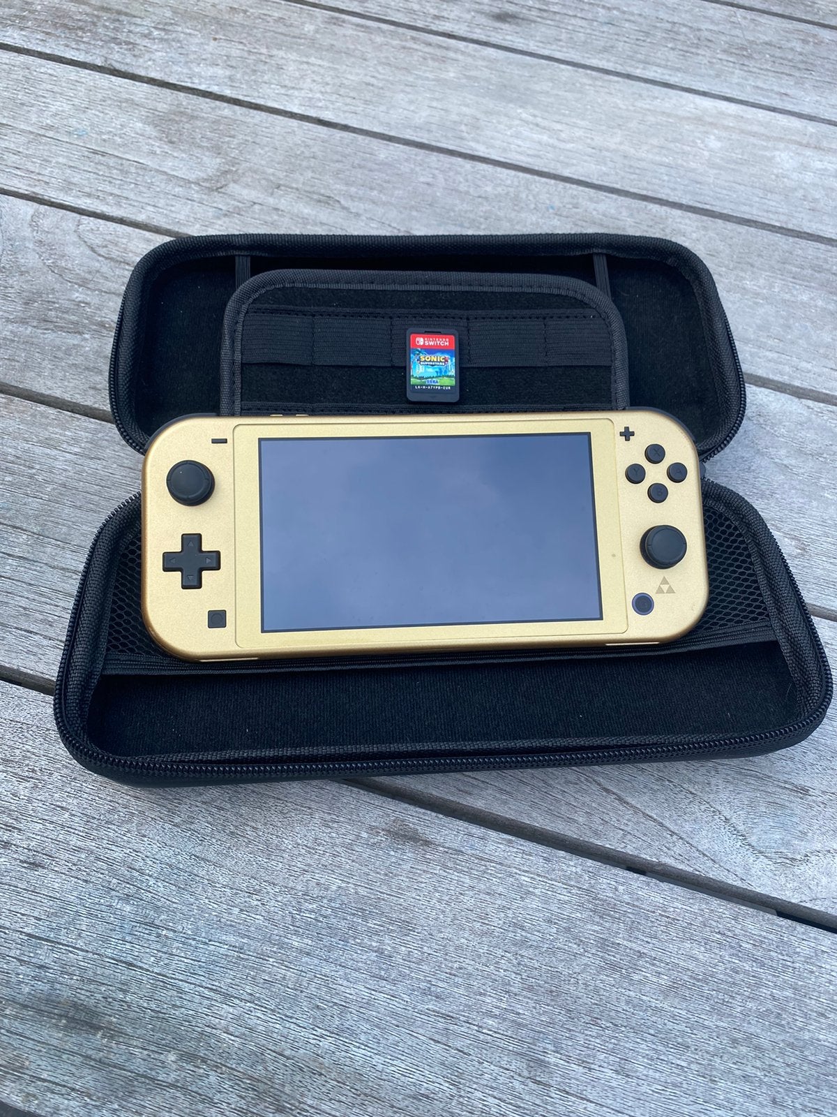 Nintendo switch gold, Consoles de jeu & Jeux vidéo, Consoles de jeu | Nintendo Switch Lite, Enlèvement ou Envoi, Comme neuf