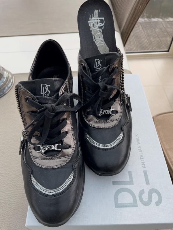 Nieuwe schoenen van DLSport maat 39, Kleding | Dames, DLS, Nieuw, Ophalen of Verzenden, Sportschoenen