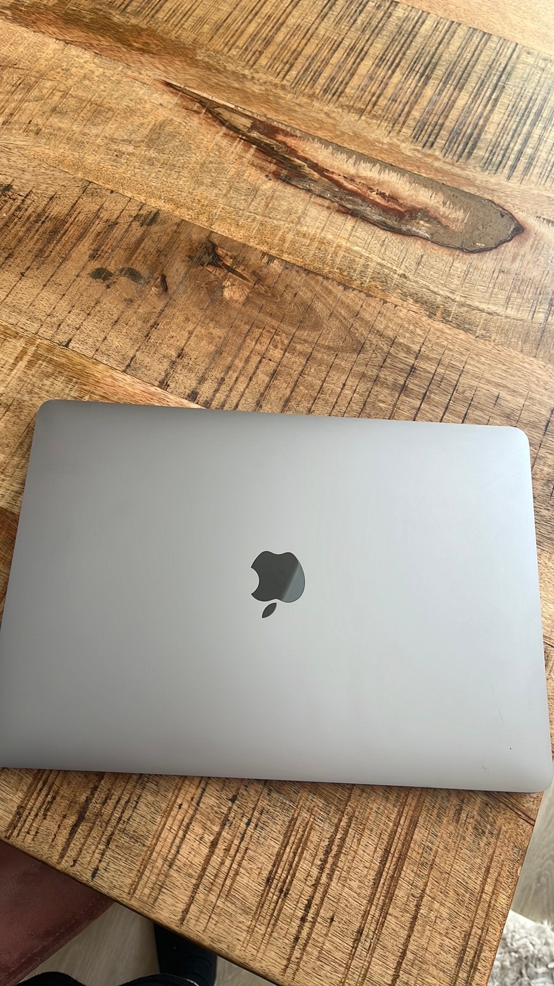 Macbook air grijs, Ophalen, Zo goed als nieuw