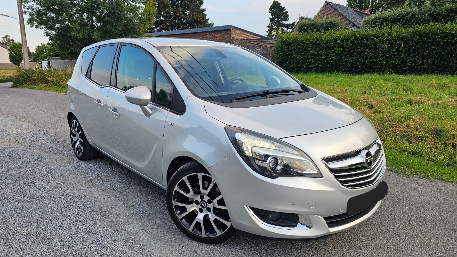 Opel Meriva 1.4L Benzin Cosmo/77.000km/Bj 2014/Euro6B/Navi/, Argent ou Gris, Entreprise, https://public.car-pass.be/vhr/97934cc3-a662-44a2-a5a1-fac7f3c47c55