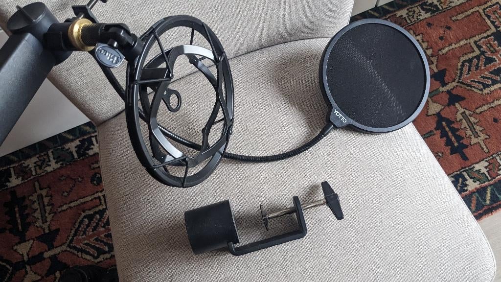 Bras micro Blue Compass + shockmount Radius III – setup pro, Musique & Instruments, Enlèvement, Comme neuf, Micro studio