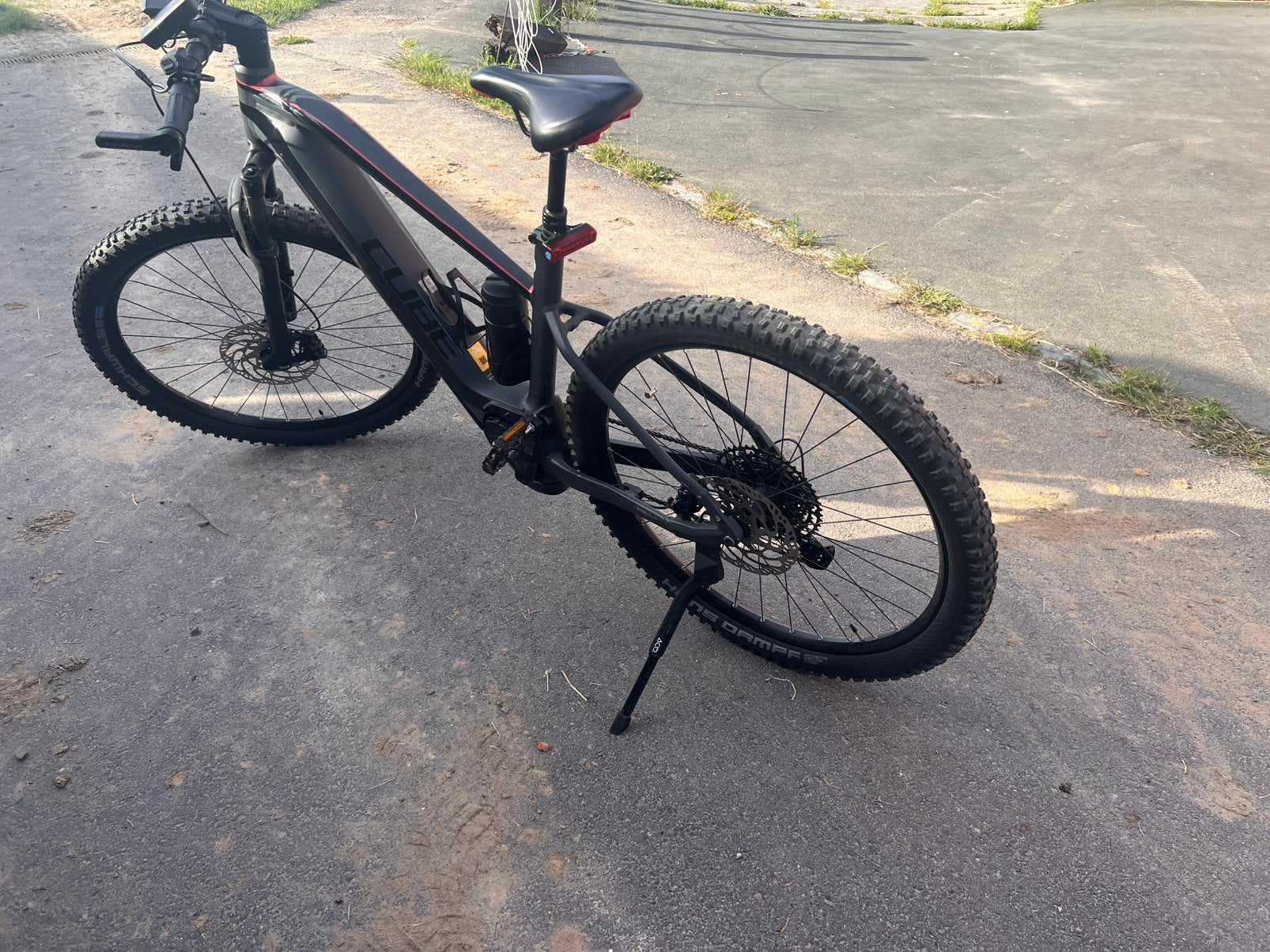 E MTB weinig mee gereden, Ophalen, Gebruikt, Cube, 50 km per accu of meer