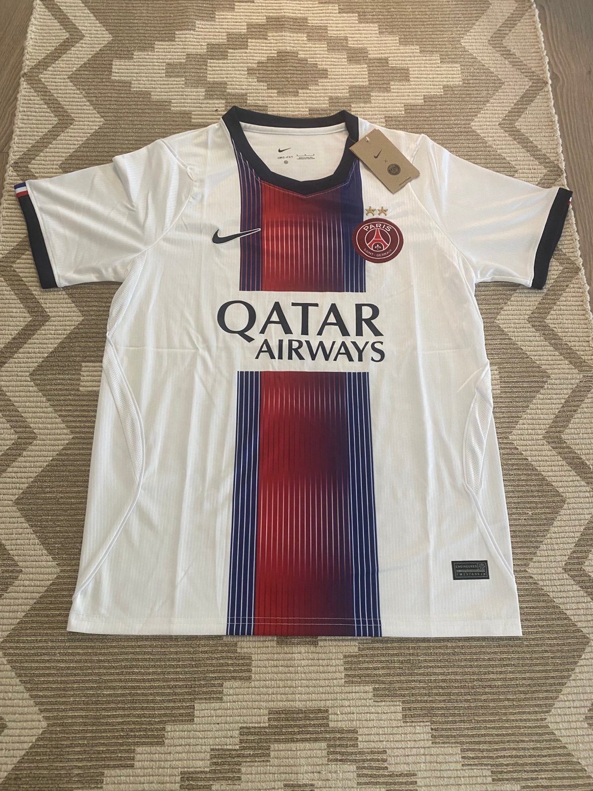 PSG shirt 2026/27, Sport en Fitness, Voetbal, Maat M, Verzenden, Nieuw, Shirt
