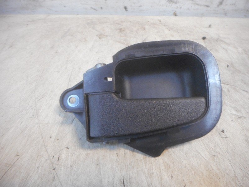 POIGNEE INTERIEURE AVANT GAUCHE BMW 3 serie (E36 / 4), Utilisé, Petuelring 130
80809  München, DE, BMW, Avant