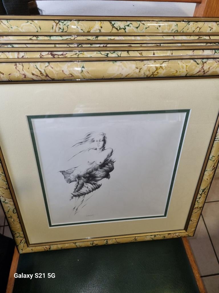 Cadre signé  dessin femme nue
