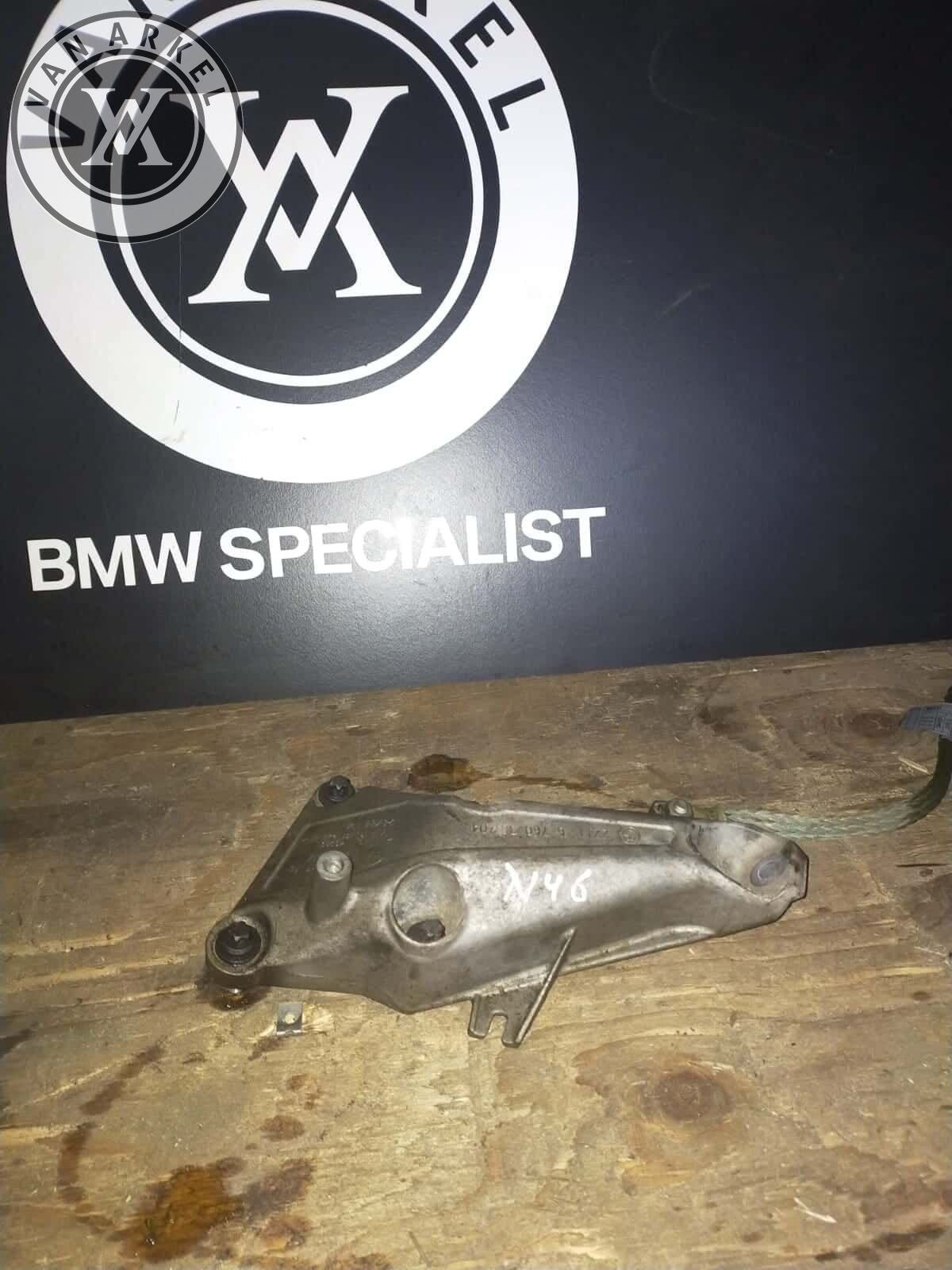 Bmw e90 motor steun rechts n46, Autos : Pièces & Accessoires, Moteurs & Accessoires, BMW, Utilisé, Enlèvement ou Envoi