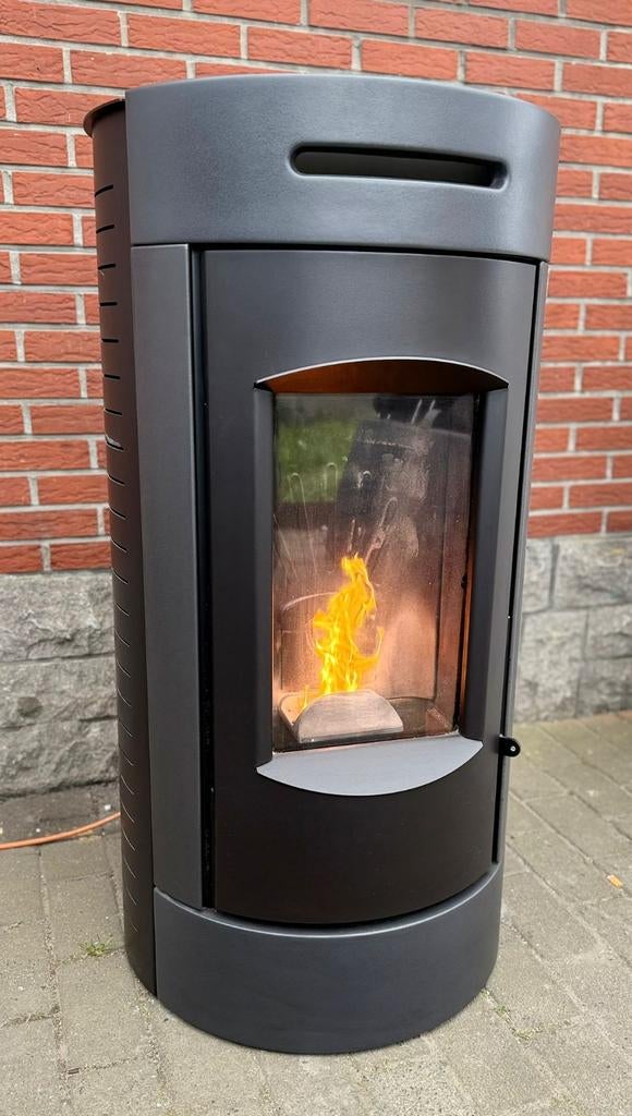 Pelletkachel Invicta Tangara LP9 9kw met levering!, Huis en Inrichting, Kachels, Ophalen of Verzenden, Pelletkachel
