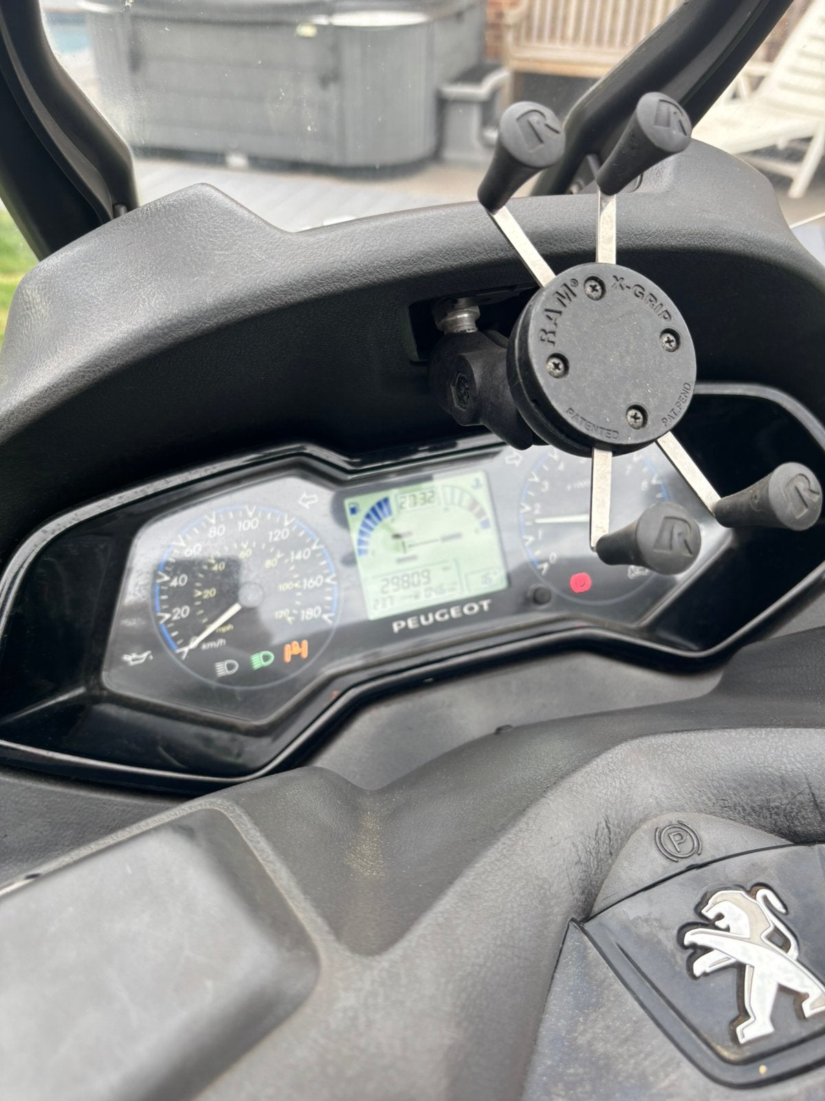 Peugeot metropolis 400i, Ophalen, Zo goed als nieuw