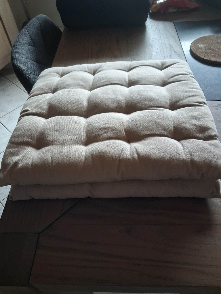 2x zitkussen beige 40x40, Jardin & Terrasse, Accessoires mobilier de jardin, Enlèvement ou Envoi, Utilisé