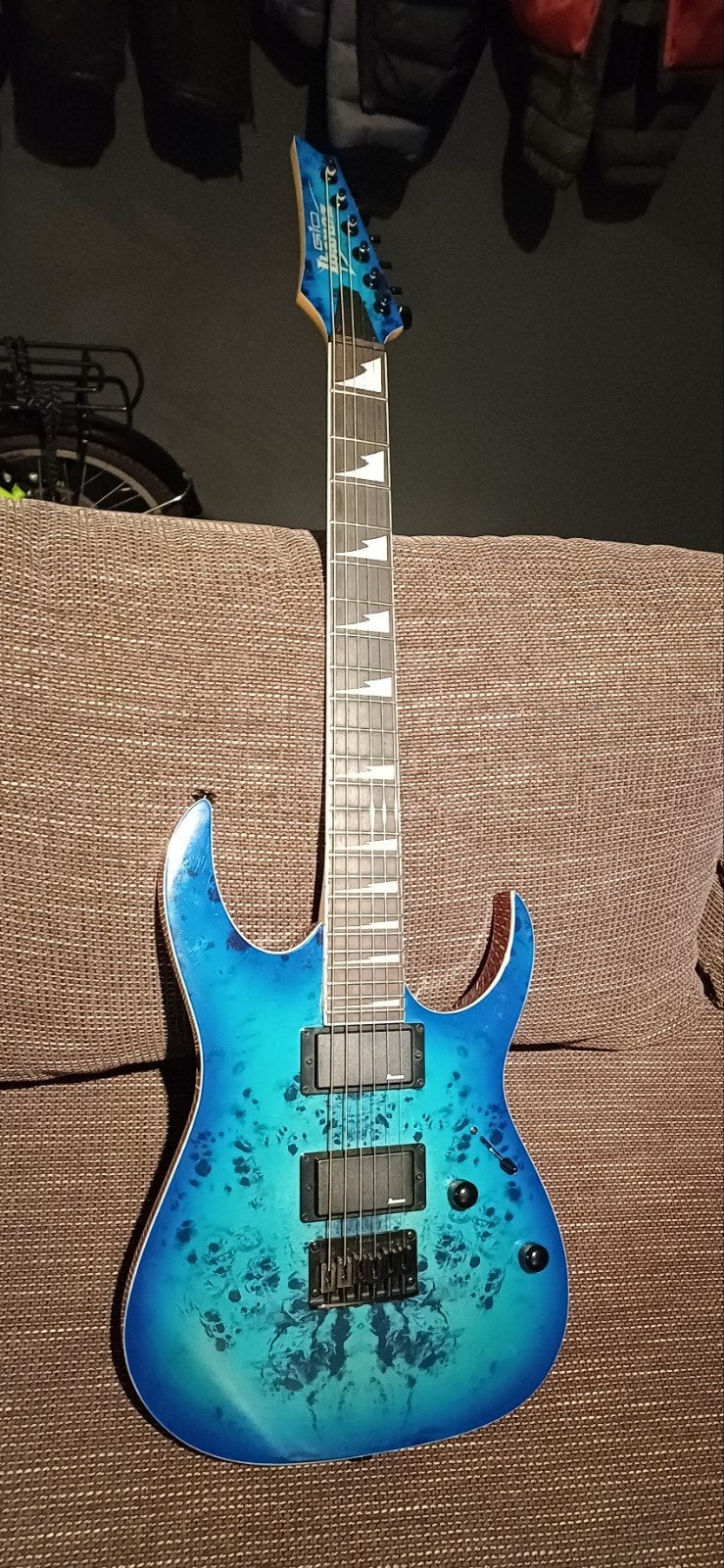 Ibanez GRGR221PA GIO, Aqua Burst
Pas de lit, Enlèvement, Ibanez