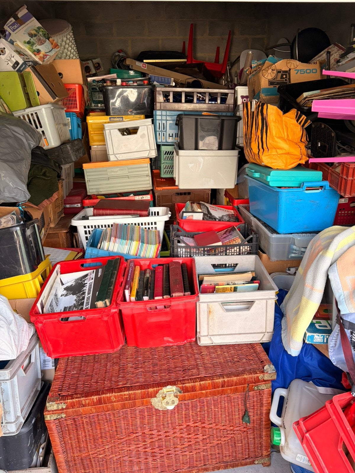 ÉNORME LOT BROCANTE –livres, meubles, jardinage, DVD,, Divers, Enlèvement, Comme neuf