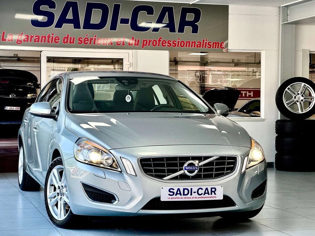 Volvo S60 2.0 D3 150cv SUMUM - Start/Stop (bj 2011), Auto's, Volvo, Skiluik, Zwart, 1984 cc, https://public.car-pass.be/vhr/604faca4-9f30-46c4-988e-42f1b78d5b72