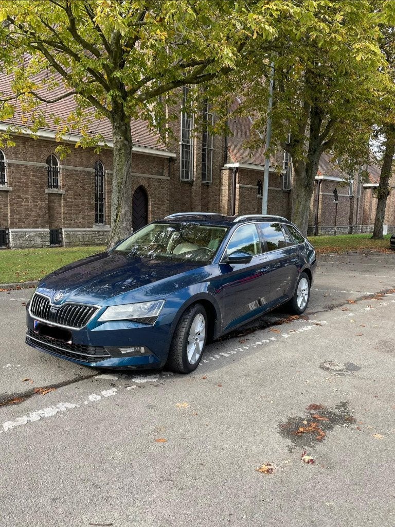 Skoda Superb COMBI 1.5TSI, Auto's, Blauw, Leder, Break, 5 deurs