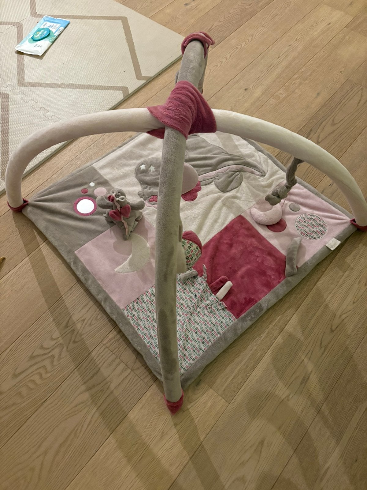 Tapis de jeu Nouki, Enlèvement, Utilisé