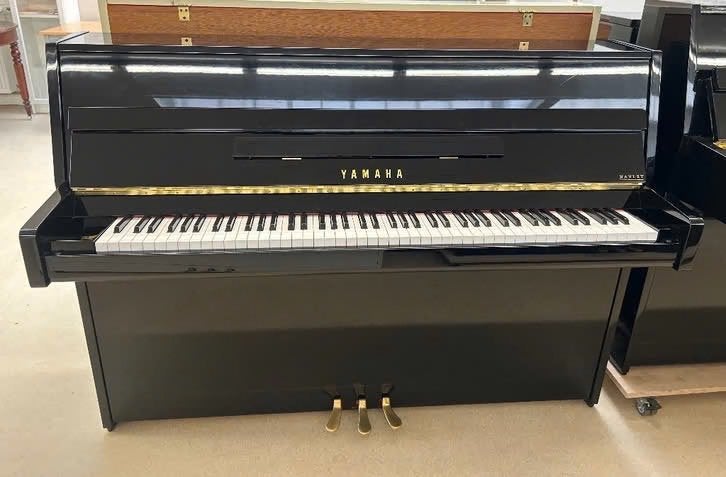 Piano Yamaha B1 PE - Garantie: 10 ans "Pianos Michiels", Musique & Instruments, Pianos, Brillant, Comme neuf, Enlèvement, Piano